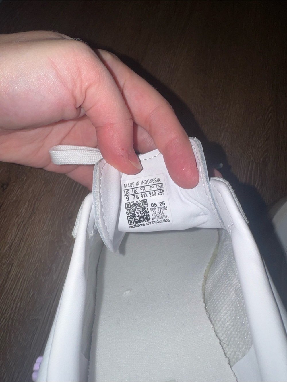 Adidas - Picture 6 of 8